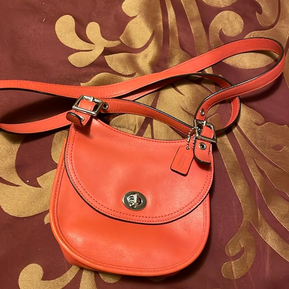 Coach Handbags - Coach crossbody mini